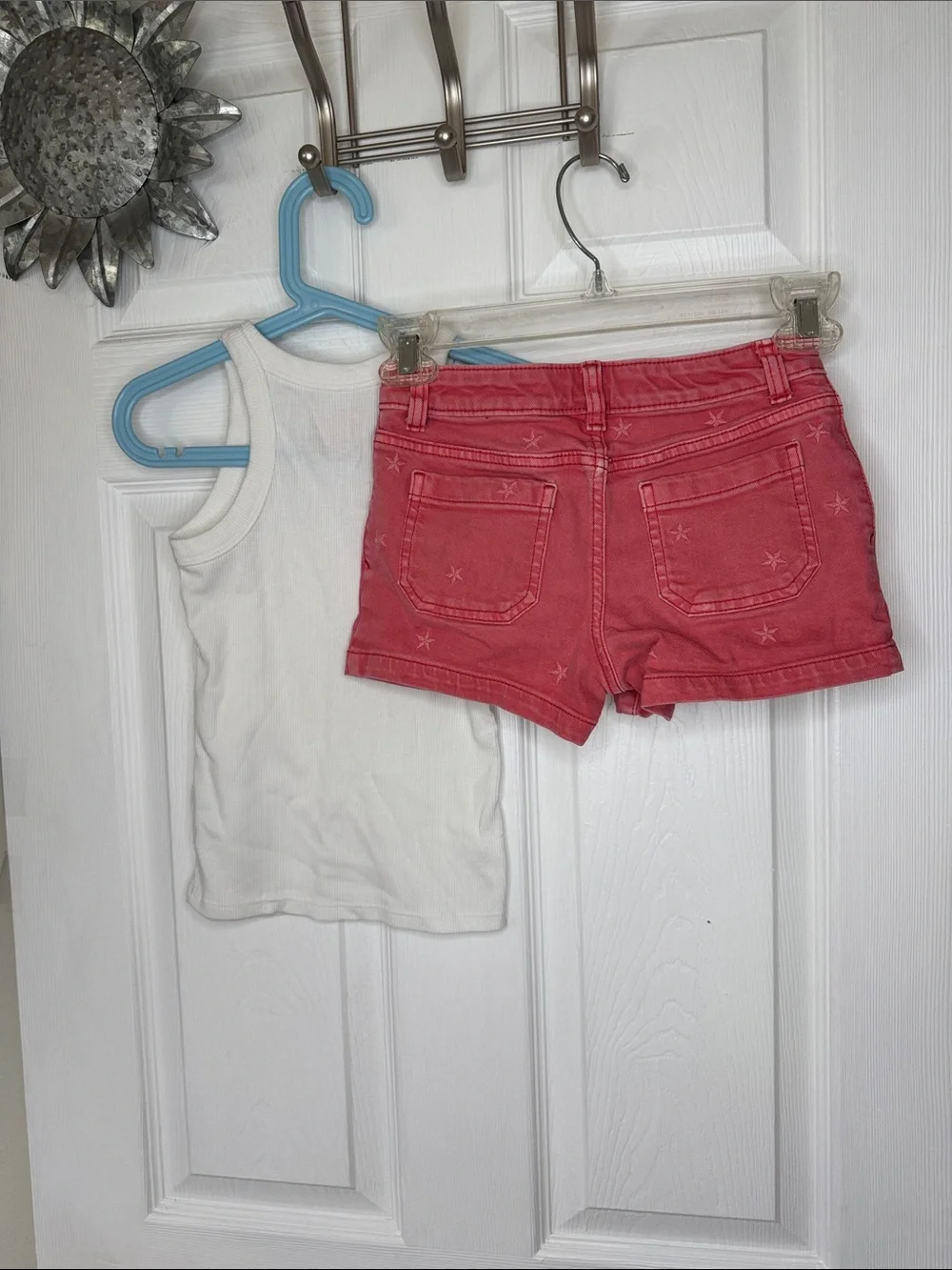 Cat&Jack Girl’s Light Red Ultimate Stretch Shorts w/ White Rib Tank Top Sz S 6/7